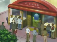 Le bar aux gros seins recrute une nouvelle cochonne 2