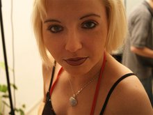 Enculée par le colocataire de son fils 7