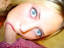 Des grands yeux une grande bouche une petite chatte 1