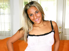 Amatrice allumeuse fait une sextape 3