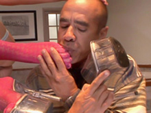 Une allumeuse avec une grosse paire de fesses 7