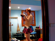 Elle est rousse elle est jeune elle aime le sexe 5