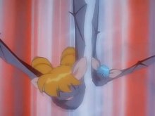 Les trois jeunes salopes à grosses poitrines se préparent au combat 5